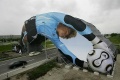 The Adidas bridge in Munich. 2006.jpg